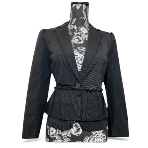 LOFT Jackets & Blazers - Ann Taylor LOFT short blazer